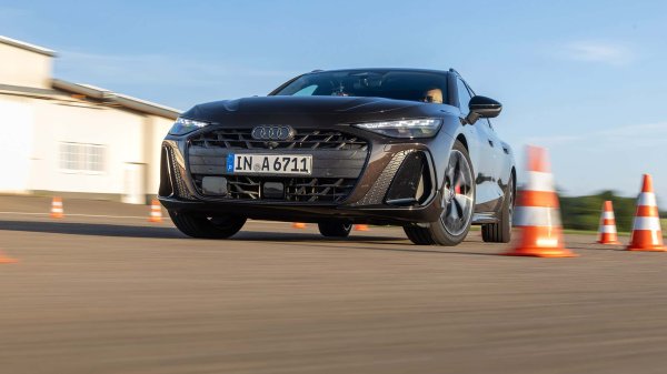 信汇网 舒适加身、V6的最后倔强，测试新一代奥迪A6 Avant